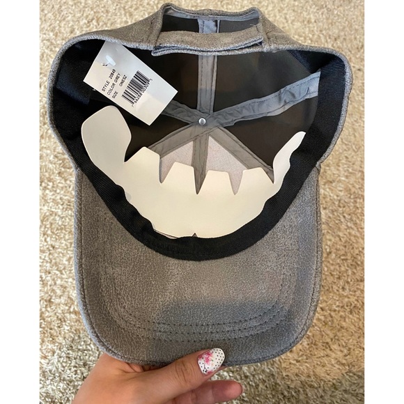 💥NEW AUGUST HATS Gray Faux Suede Baseball Cap - Picture 9 of 9